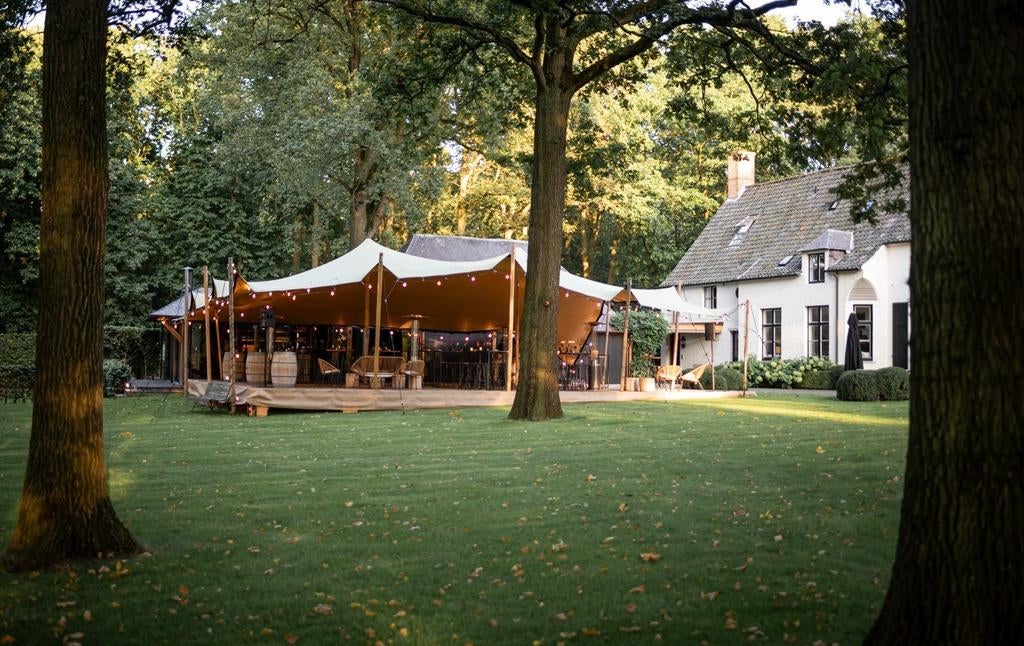 Stretch Tent Te Huur. Tente Organique, Enlèvement ou Envoi