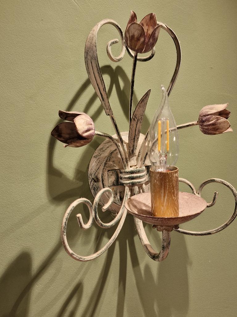 Applique murale en fer forgé patiné en vert., Enlèvement, Comme neuf