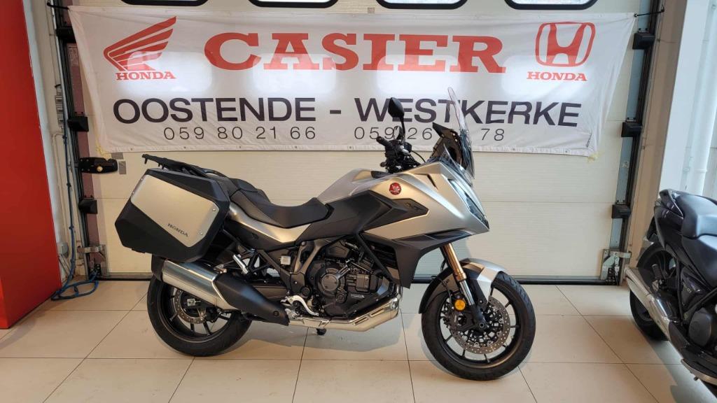 Honda NT1100 DCT ( slechts 550 km ), 2 cilinders, Motorrijbewijs A, Particulier, Meer dan 35 kW
