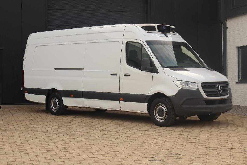 Mercedes Sprinter 319CDI V6 *Vries / Koel* L3H3 Auto*CAM*, Auto's, Automaat, Achterwielaandrijving, 2000 kg, Bedrijf