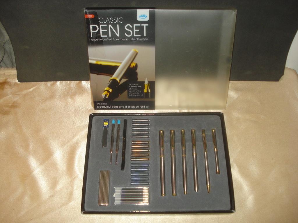 Coffret avec 6 Stylos-Billes, Porte-Mine, Stylo et Recharges, Collections, Stylos, Neuf, Stylo, Autres marques, Avec boîte, Enlèvement ou Envoi