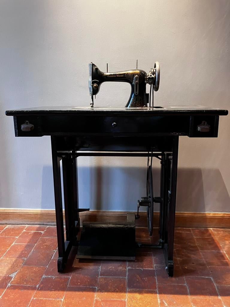 Vintage naaimachine Original Wilson, Antiquités & Art, Antiquités | Machines à coudre, Enlèvement