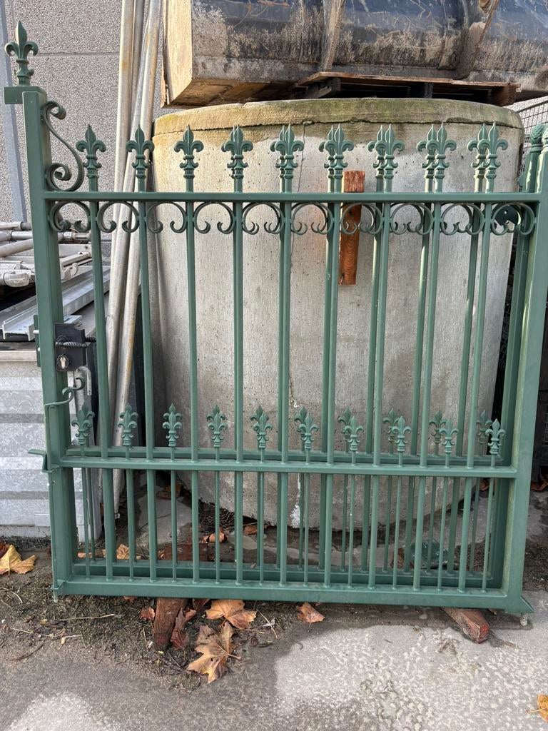 Hekken groen, Ophalen, Zo goed als nieuw