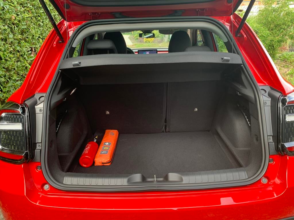 Aangeboden Fiat 600 My 24 (600e) red, Autos, Fiat, Rouge, Achat, Carnet d'entretien, 5 portes