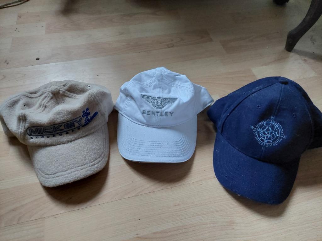 Lot de 3 casquettes dont 2 Disney, Ophalen of Verzenden, Gebruikt, Jongen of Meisje, Pet