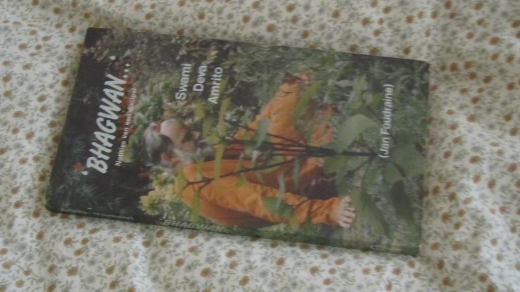 bhagwan swami deva amrito ( Jan foudraine), Boeken, Ophalen of Verzenden, Gelezen