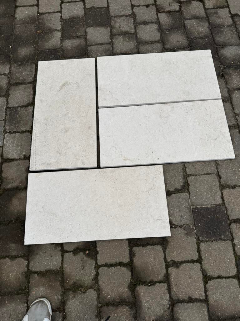 Grand nombre de nouvelles tuiles naturelles, Bricolage & Construction, Neuf, 60 cm ou plus, Carrelage de sol, Enlèvement