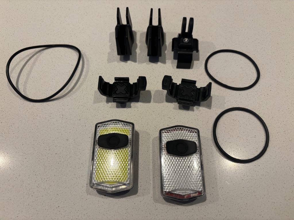 See.Sence ACE fietslichten met remfunctie + GoPro mount, Fietsen en Brommers, Fietsaccessoires | Fietsverlichting, Gebruikt, Verlichtingsset