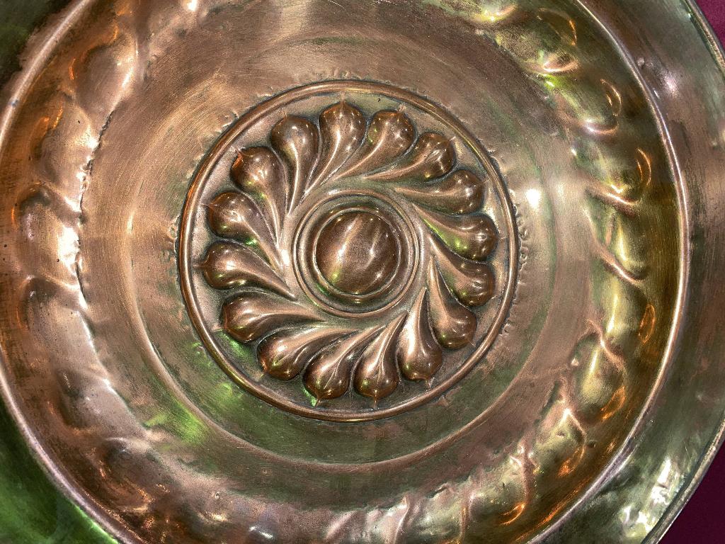 Plat à Offrandes à Décor de Nuremberg – Cuivre / Laiton, Antiquités & Art, Enlèvement ou Envoi, Cuivre