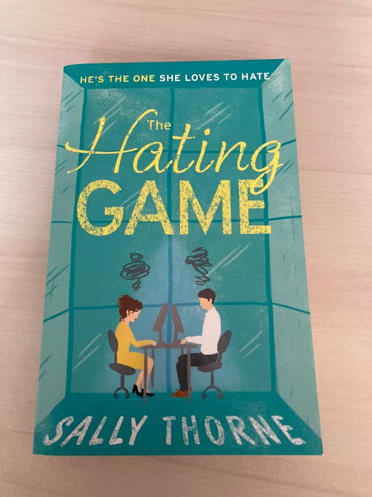 The Hating Game: 'Warm, witty and wise' The Daily Mail, Ophalen, Zo goed als nieuw, Sally Thorne