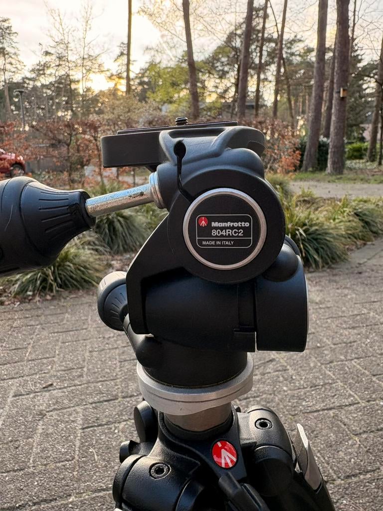 Manfrotto 055XDB statief + Manfrotto 804RC2 head, Enlèvement, Comme neuf