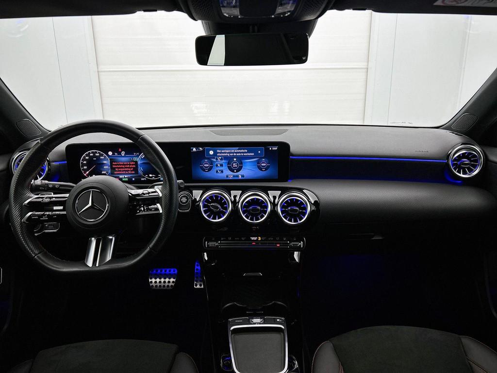 Mercedes-Benz A-Klasse 250 e Hatchback AMG Line Verwarmde Ze, Autos, Achat, https://public.car-pass.be/vhr/81834a26-9cf1-4596-90e6-1acf7f1a84c9