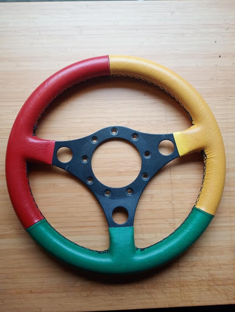 Volant Sport Original Formuling France Cuir Tricolore 32cm, Autos : Pièces & Accessoires, Enlèvement, Utilisé, Pièces Oldtimer ou Ancêtre