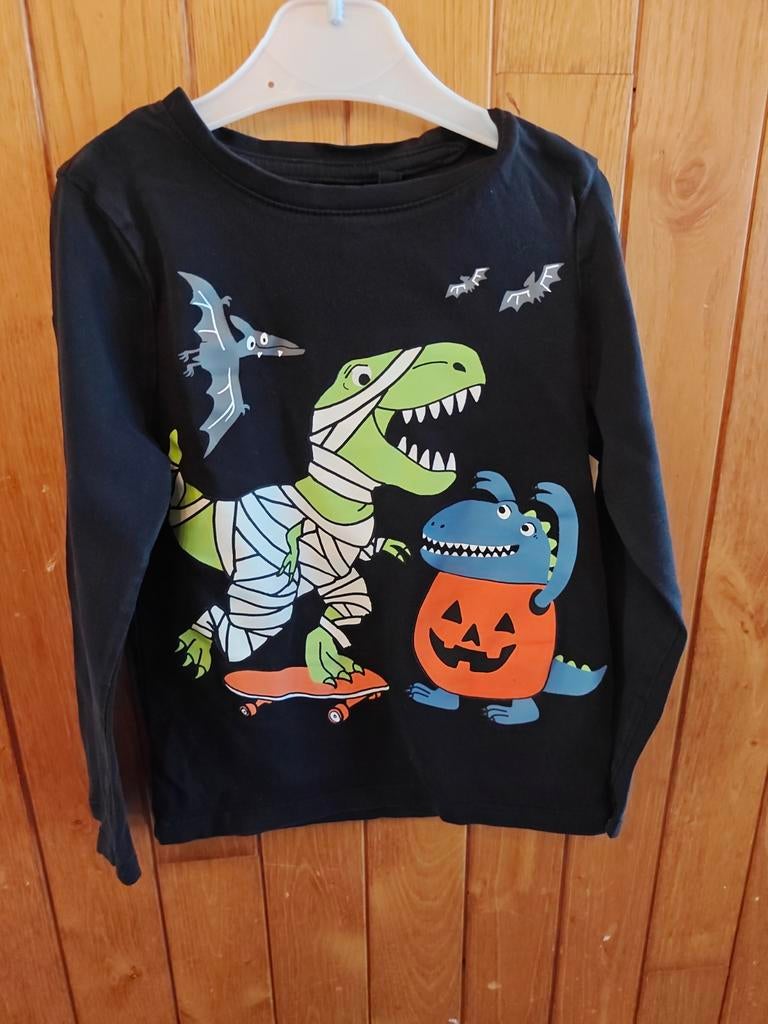 Long sleeve met Halloween print, Enfants & Bébés, Vêtements enfant | Taille 104, Garçon, C&A, Chemise ou À manches longues, Comme neuf