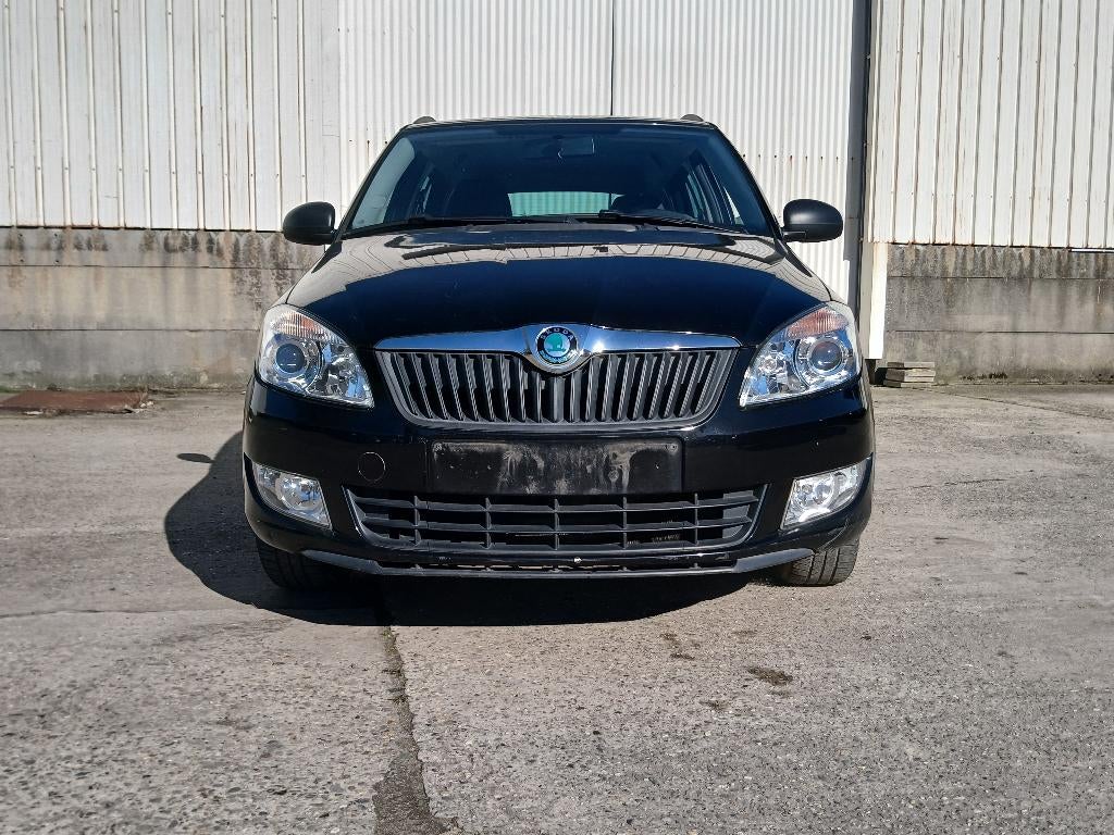 Skoda Fabia Break 1.2 Benz 2012(EURO5) 136000km 1propriétair, Autos, Euro 5, Achat, 4 portes, Entreprise
