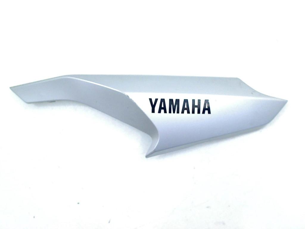QUEUE DE CARENAGE DROIT Yamaha (21721-00), Dhr. S. di Majo, Utilisé, Info@cama-motorparts.nl, P.J. Troelstraweg 8 8
3144 CX  MAASSLUIS, NL