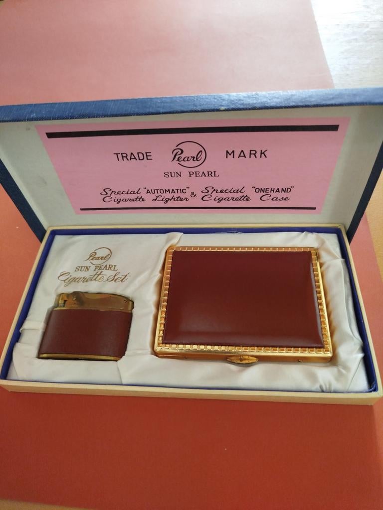 Ensemble de nécessaire à cigarettes de la marque SUN PEARL, Collections, Enlèvement ou Envoi, Briquet