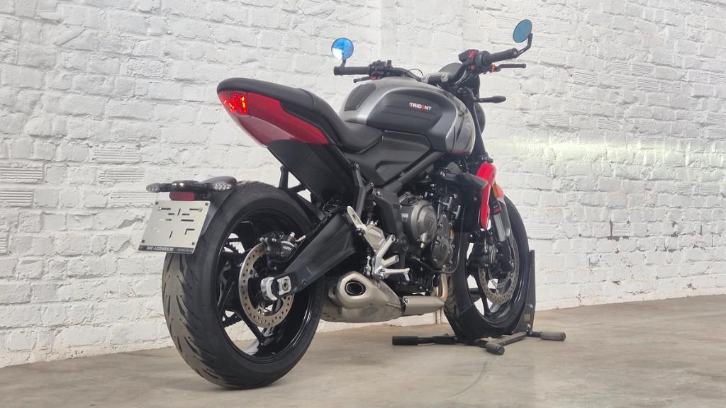 Triumph Trident 660, option complète @motomobilia, Motos, Motos | Triumph, Permis Moto A, Entreprise, Plus de 35 kW, Poignées chauffantes