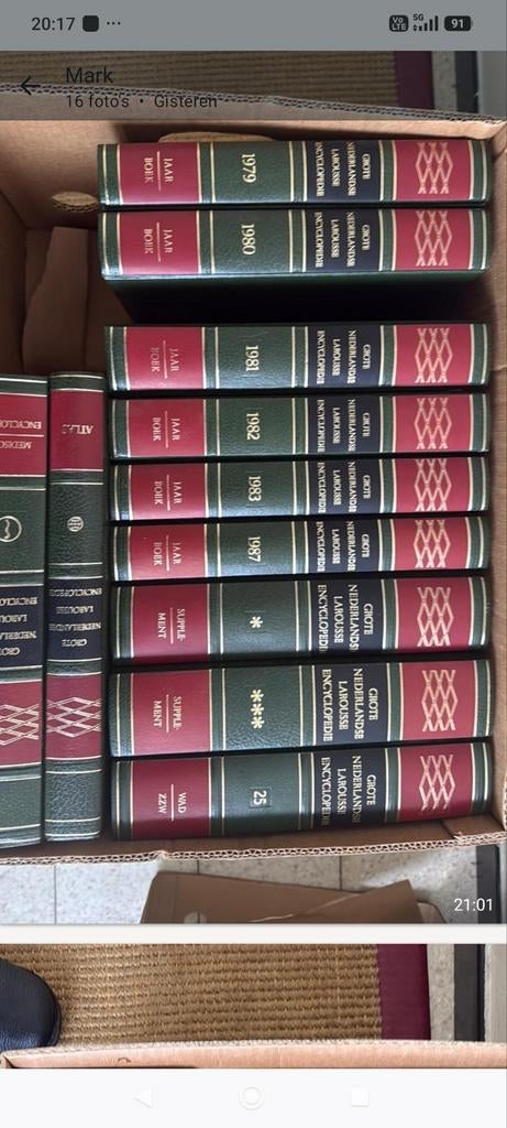 Volledige Larousse en bijlagen uitstekend. Een weggevertje, Ophalen, Zo goed als nieuw, Algemeen, Complete serie