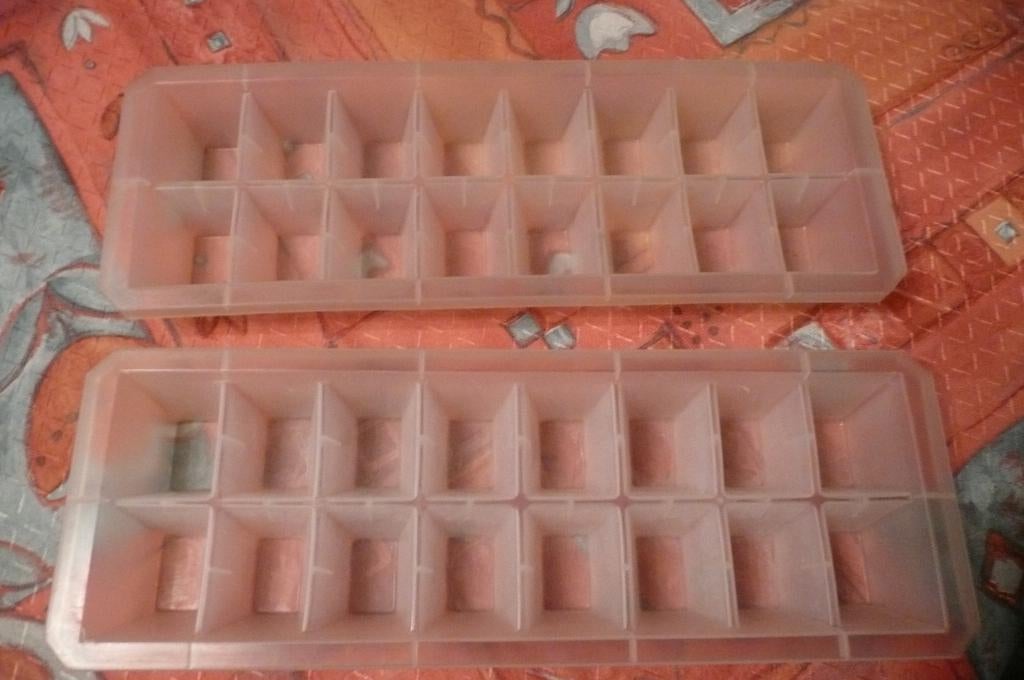 3 Bacs à glaçons en plastic, Enlèvement