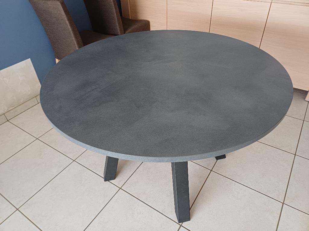 Ronde keukentafel, Ophalen, Rond, Zo goed als nieuw, Vier personen