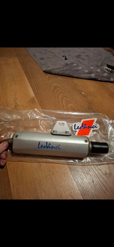 Honda camino NOS leovince 2 demper, Fietsen en Brommers, Brommers | Honda, Ophalen of Verzenden