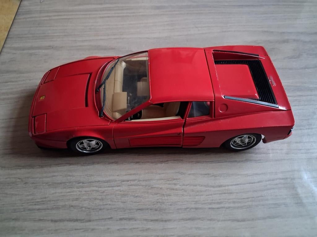 Ferrari Testarossa 1984, Hobby & Loisirs créatifs, Enlèvement ou Envoi, Burago