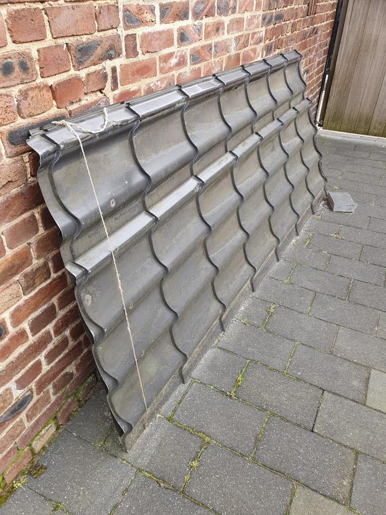 Kleur bruin met witte onderzijde 5 stuks van  2.40 mx 1.00m, Ophalen