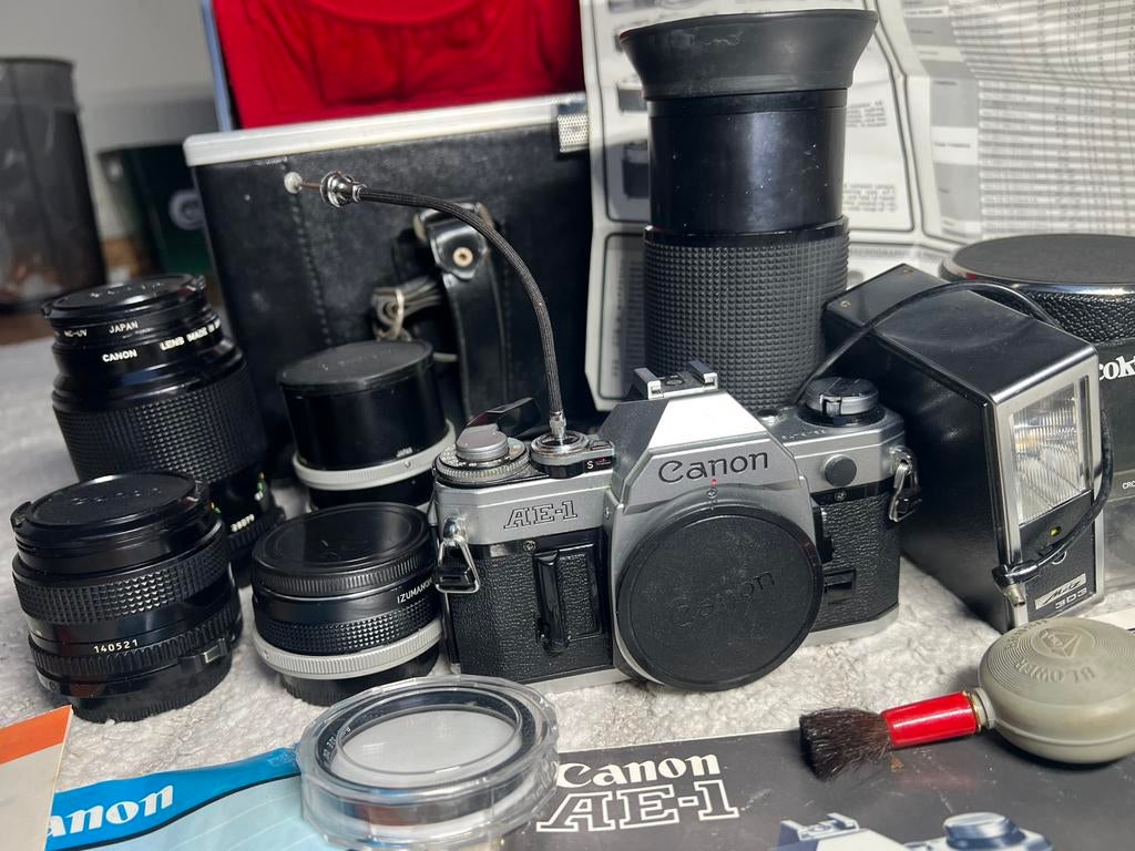 Canon AE1, Audio, Tv en Foto, Fotocamera's Analoog, Zo goed als nieuw, Canon, Ophalen