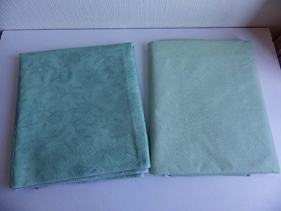 Geplastificeerde Tafellakens: €.5,00 p/st., Ophalen, Zo goed als nieuw