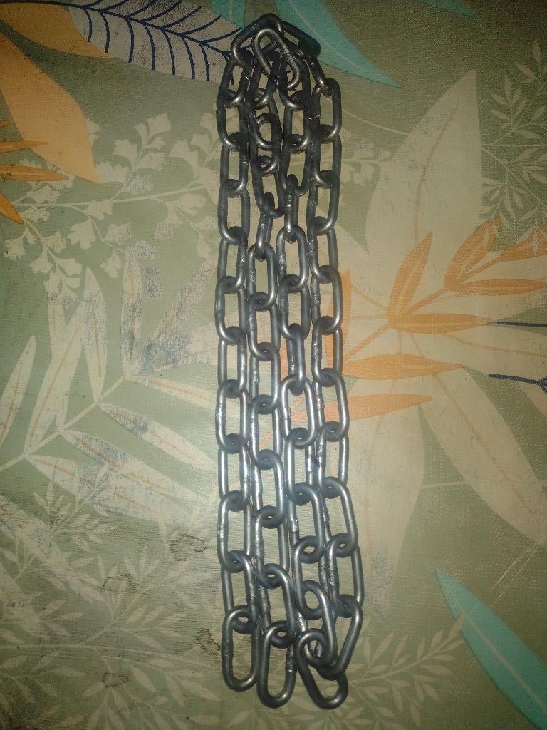 Chaîne métallique solide 110 cm (idéal cadenas / sécurité), Enlèvement ou Envoi, Comme neuf, Fer