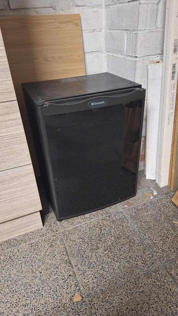 Minibar koelkast, Elektronische apparatuur, Ophalen, Zonder vriesvak, Zo goed als nieuw, Minder dan 45 cm