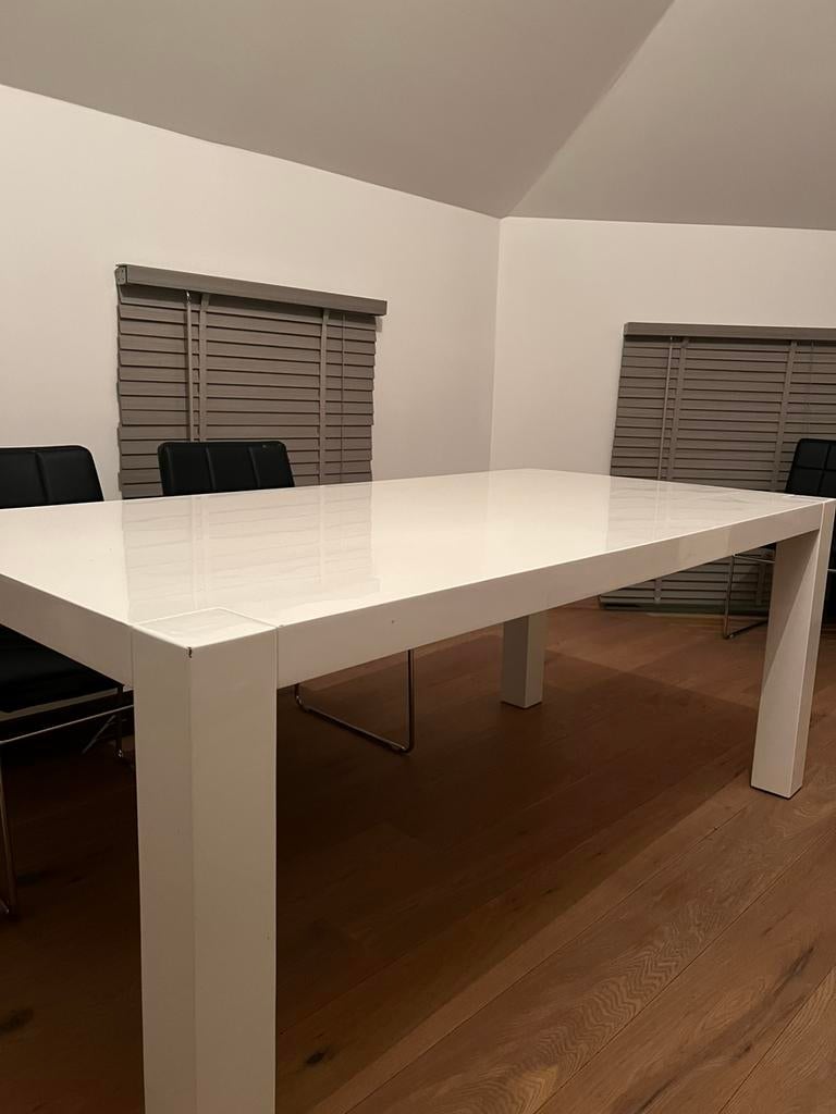 Eettafel plus gratis stoelen, Huis en Inrichting, Tafels | Eettafels, Ophalen, Gebruikt