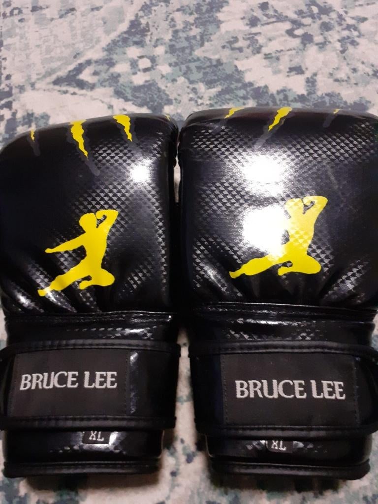 Nieuwe "Bruce lee" bokshandschoenen, Ophalen of Verzenden, Nieuw, Bokshandschoenen
