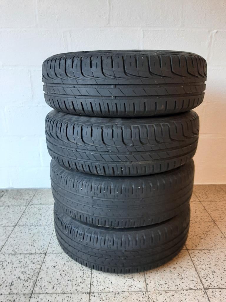 4 roues Corsa 2020 (jantes + pneus été) en bon état, Autos : Pièces & Accessoires, 15 pouces, Pneus et Jantes, Véhicule de tourisme