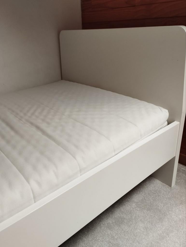 Nieuw eenpersoonsbed met matras van IKEA, Enlèvement