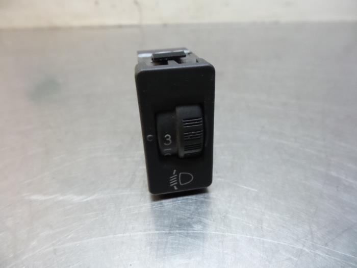 Commutateur phare hauteur réglable d'un Peugeot 307, -, Utilisé, -, Peugeot