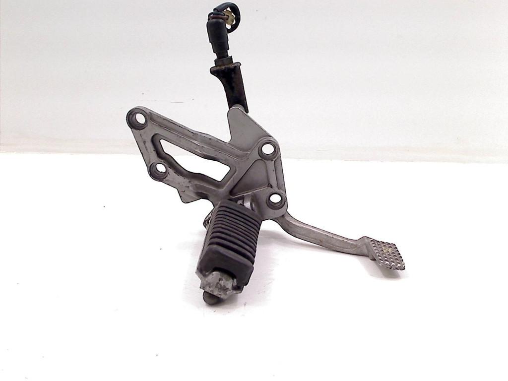 REPOSE PIEDS AVANT DROIT GPZ 600 R (GPZ600R ZX600A), Motos, Dhr. S. di Majo, Utilisé, Info@cama-motorparts.nl, P.J. Troelstraweg 8 8
3144 CX  MAASSLUIS, NL