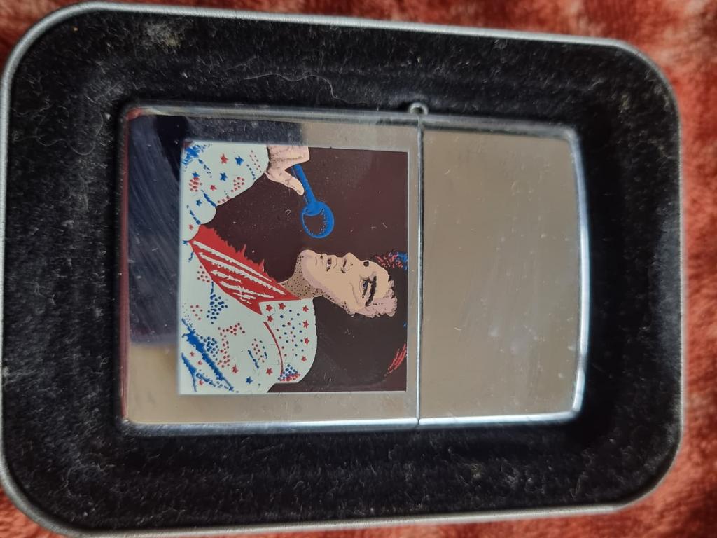 Zippo Elvis Presley - 1999, Verzamelen, Verzenden, Zo goed als nieuw, Aansteker