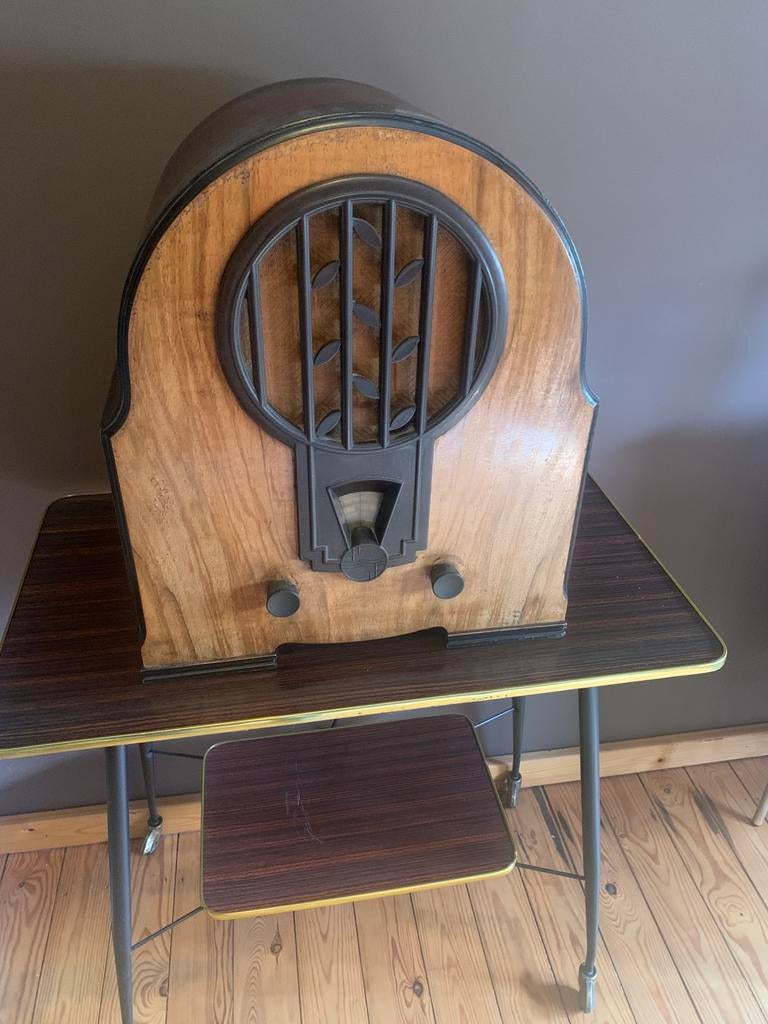 Antieke philips radio, Enlèvement