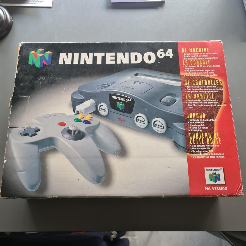 Nintendo 64 met expansion pack., Games en Spelcomputers, Ophalen of Verzenden, Zo goed als nieuw, Met 1 controller, Met geheugenkaart