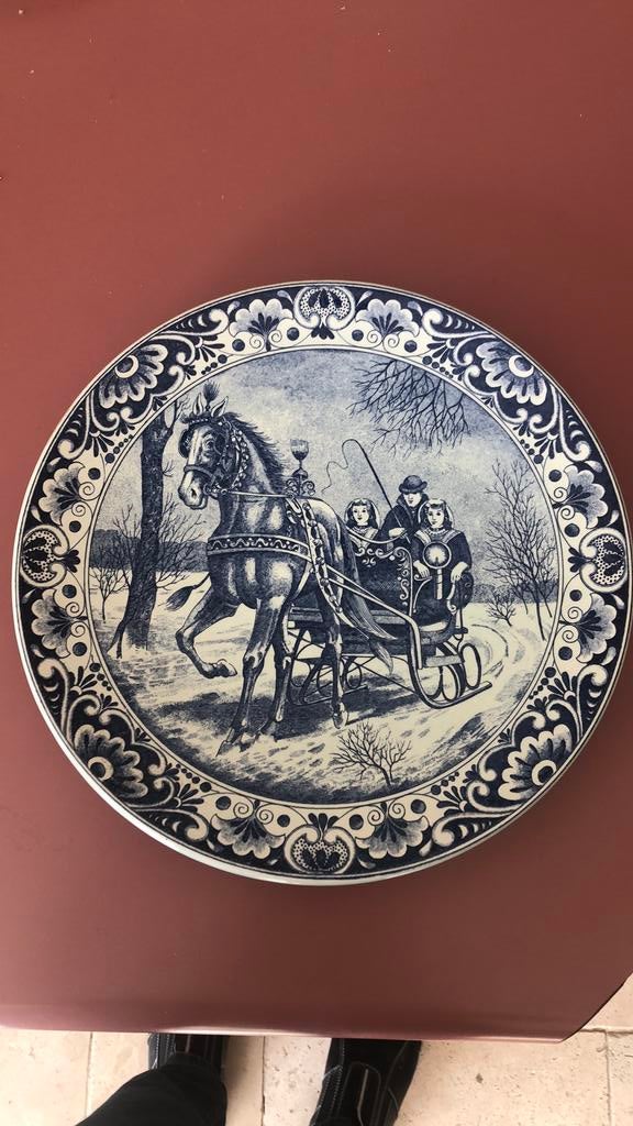 Bord blauw delft, Enlèvement