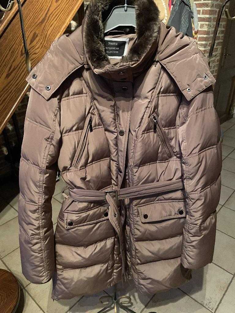 mooie glanzende warme jas, Kleding | Dames, Jassen | Winter, Ophalen, Zo goed als nieuw, Maat 42/44 (L)