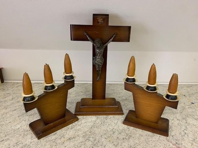 bougeoirs en bois avec statue du Christ (50-60), Enlèvement ou Envoi, Utilisé