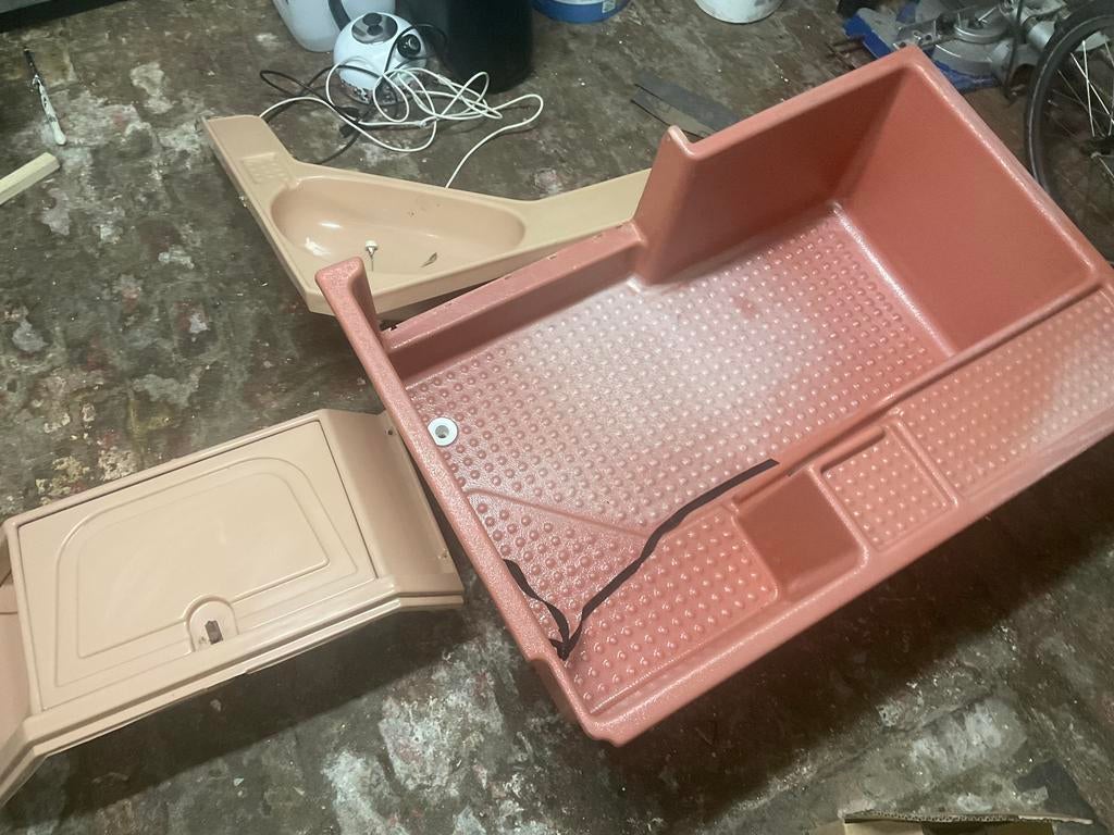 Douchebak en lavabo voor camper, Particulier