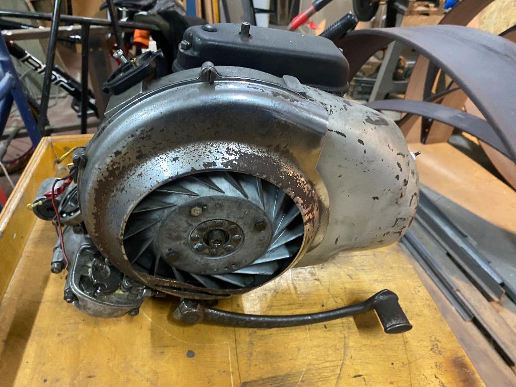 Vespa Moteur VGLA1M, Enlèvement, Utilisé