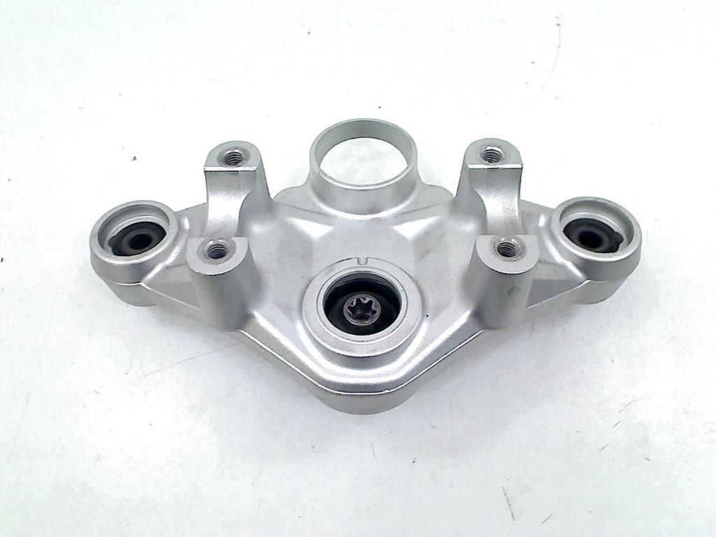 TOP YOKE TROIS POINTS R 1200 GS 2017-2018 (R1200GS LC K50), Dhr. S. di Majo, Utilisé, Info@cama-motorparts.nl, P.J. Troelstraweg 8 8
3144 CX  MAASSLUIS, NL