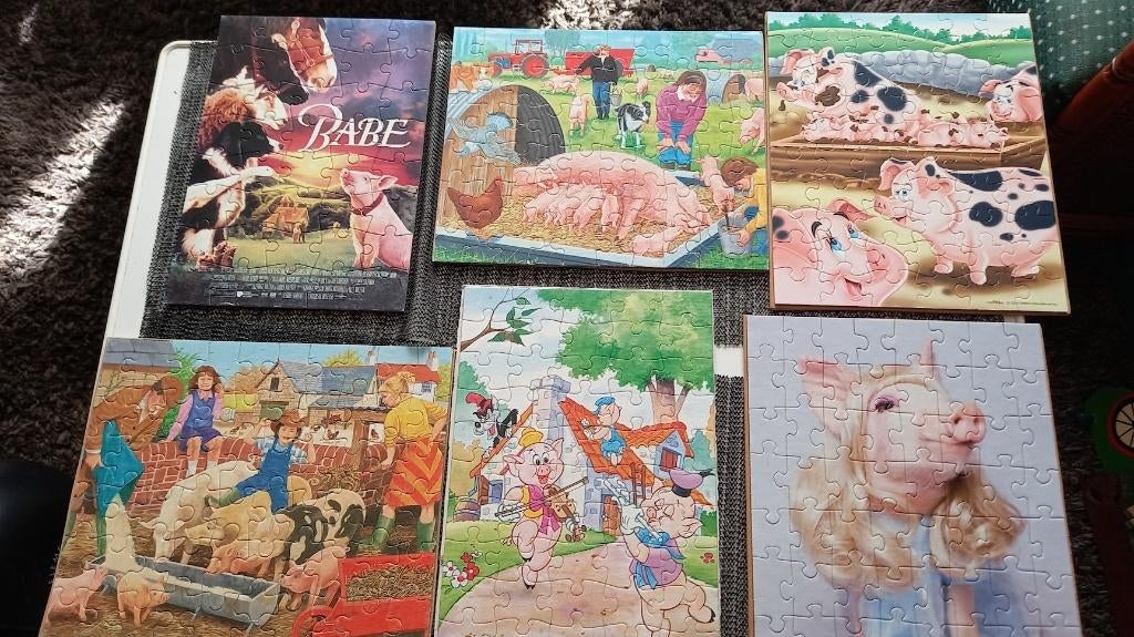 kinderpuzzels geplakt op kader als wanddecoratie, Ophalen