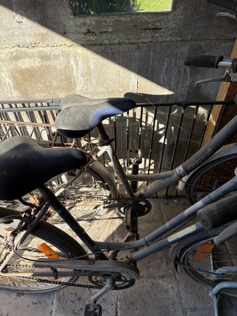 Twee fietsen, Ophalen, Gebruikt