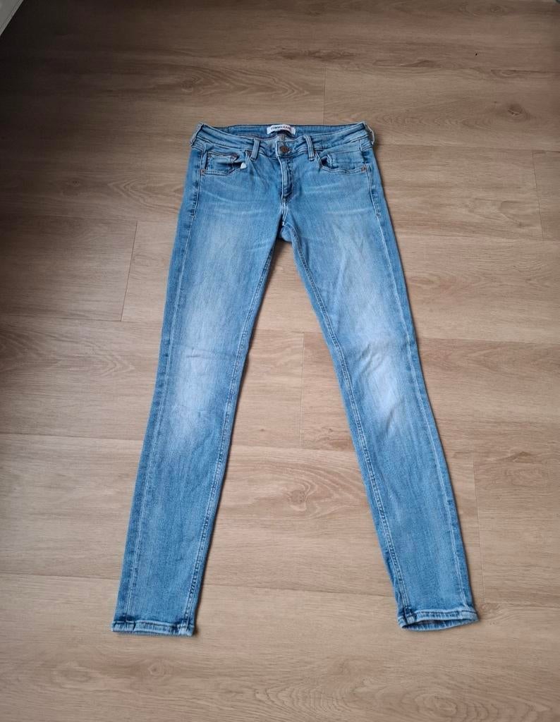 Jeans Tommy Hilfiger maat 30x32, Kleding | Dames, Spijkerbroeken en Jeans, Tommy hilfiger, Ophalen of Verzenden, Zo goed als nieuw